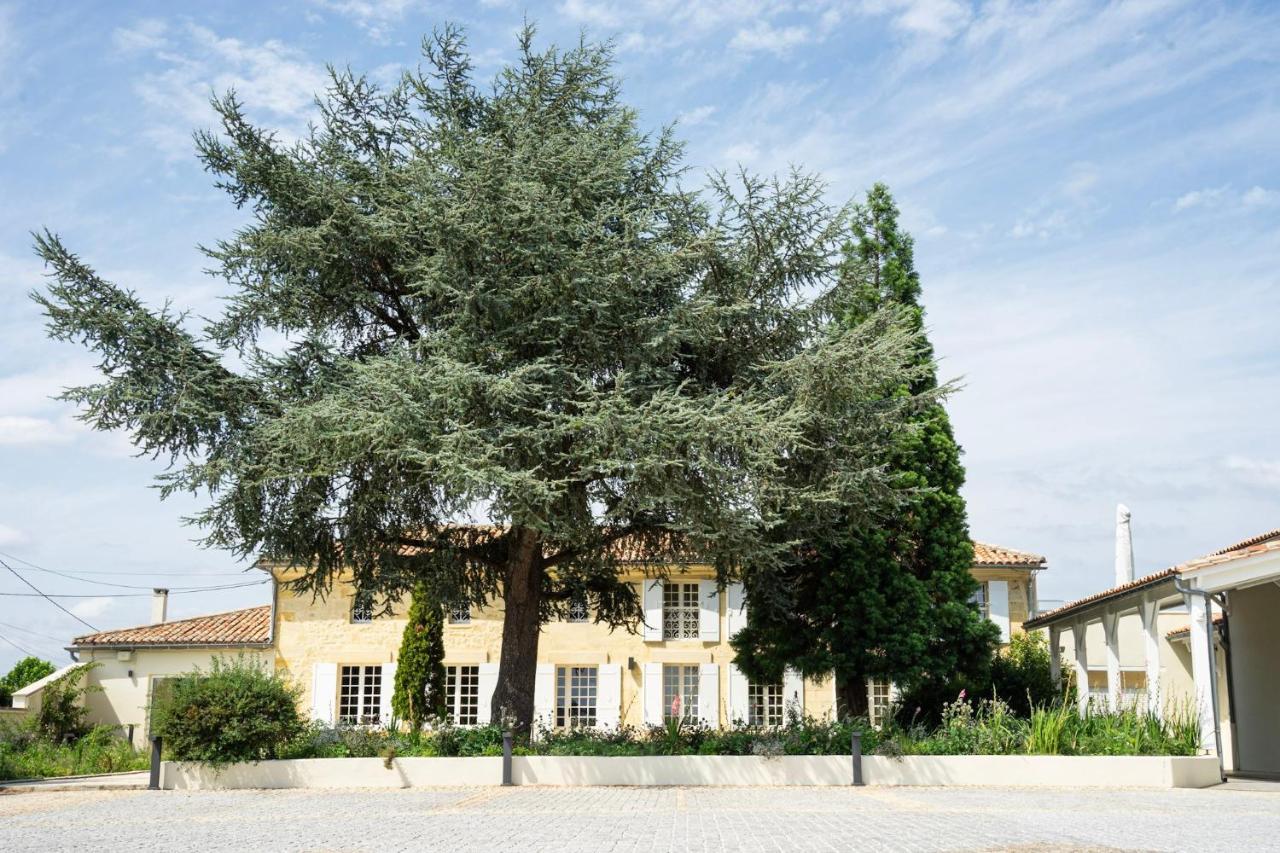 Chateau Haut-Brisson Vignonet Exterior photo