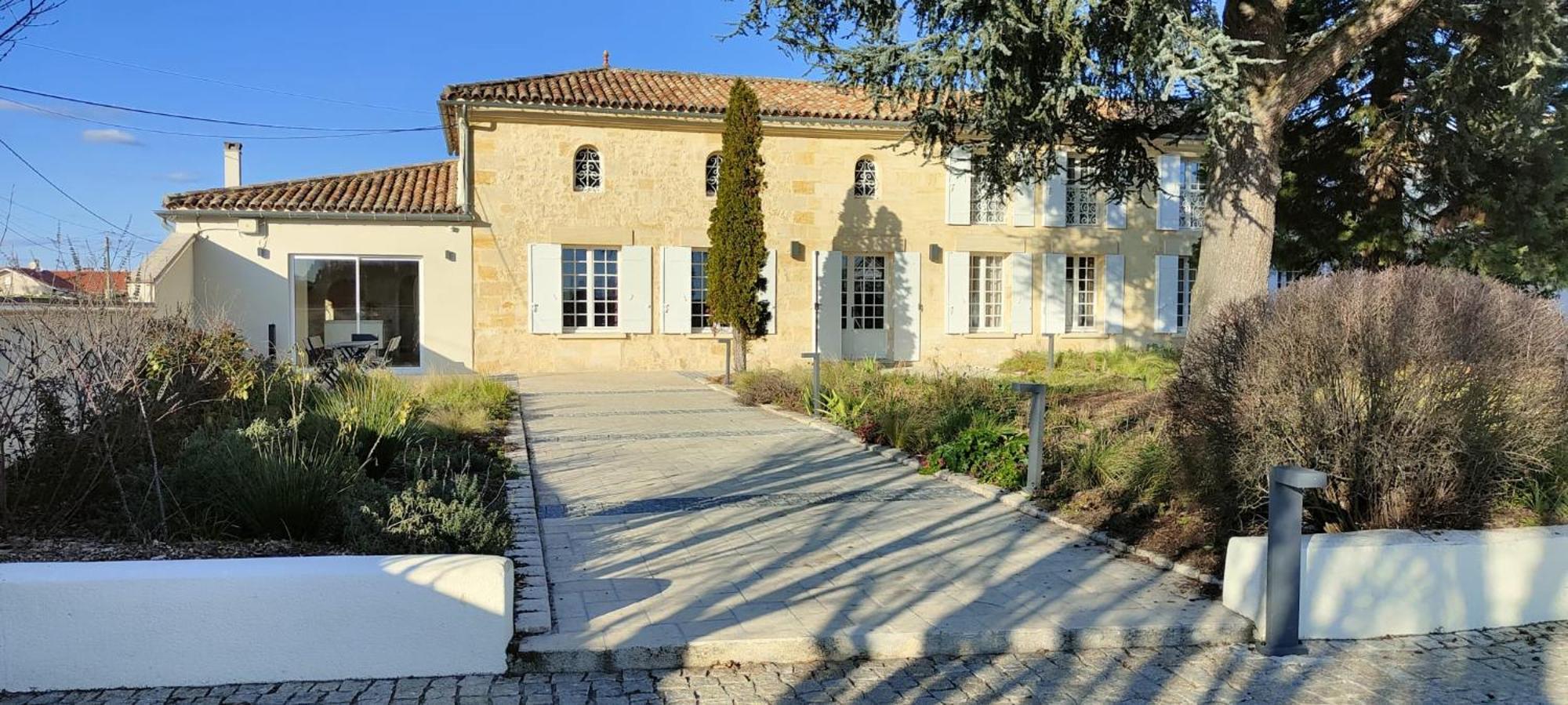 Chateau Haut-Brisson Vignonet Exterior photo